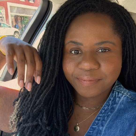 Meet your Posher, Chalsea - Picture 1 of 1